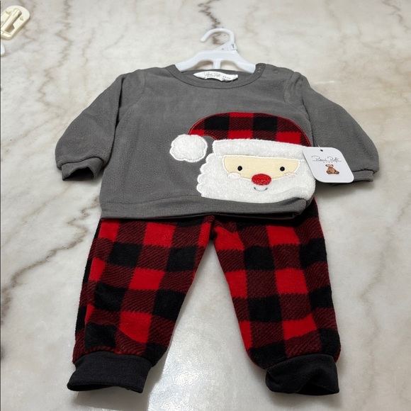René Rafe Outfit 6-9 months Gray and Red Santa Baby Outfit - Picture 1 of 7